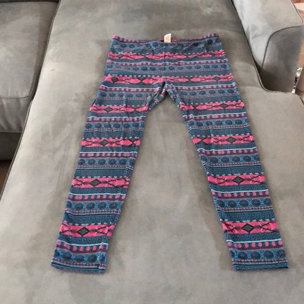 Aztec design. Cotton spandex blend.